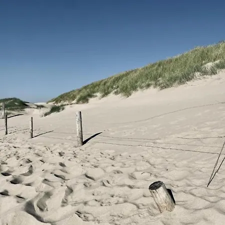 Lejlighed In North Holland Near Beach, Cleaning Included *